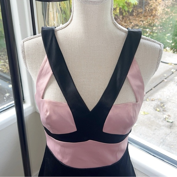 BEBE Satin Color-block Evening Dress - Picture 7 of 8